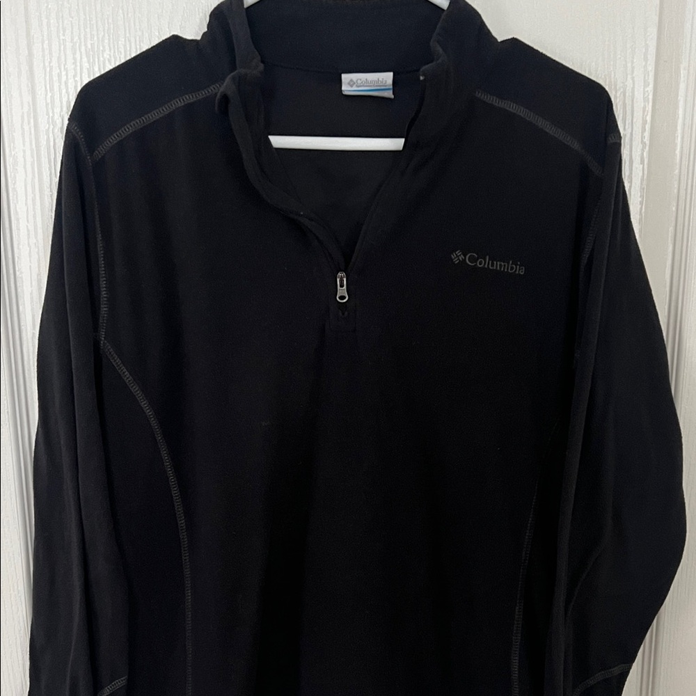 Columbia Black Pullover